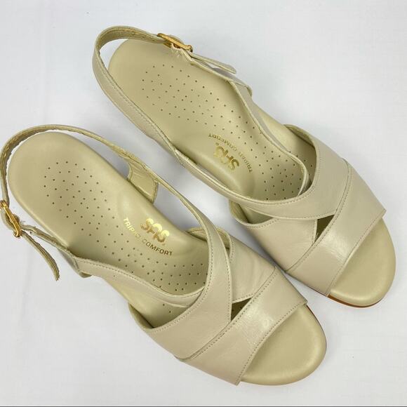SAS | 7.5AA Caress Bone Cross Strap Wedge Sandals - Picture 6 of 15